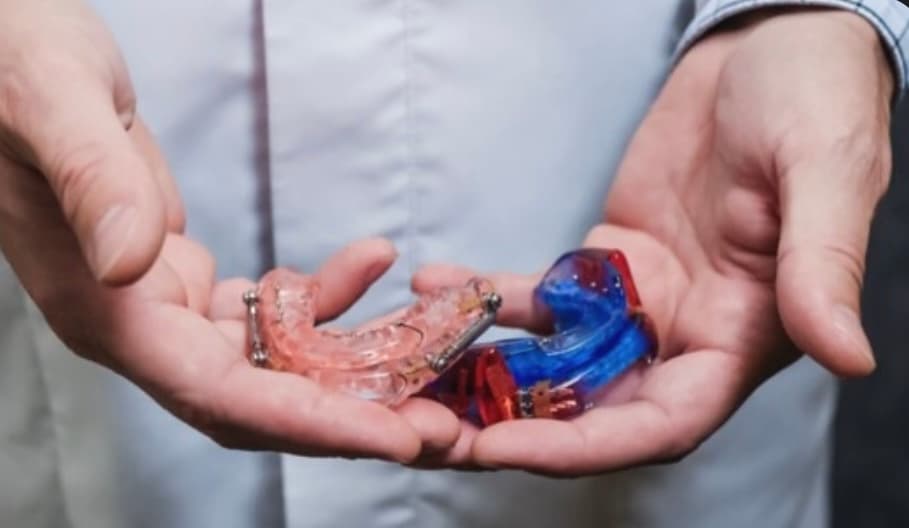 Sleep apnea oral appliances at Broadway Dental